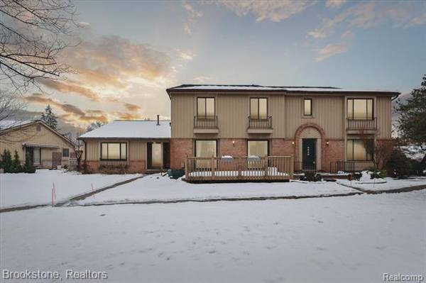 41712 BEDFORD Drive,  Canton,  MI 48187