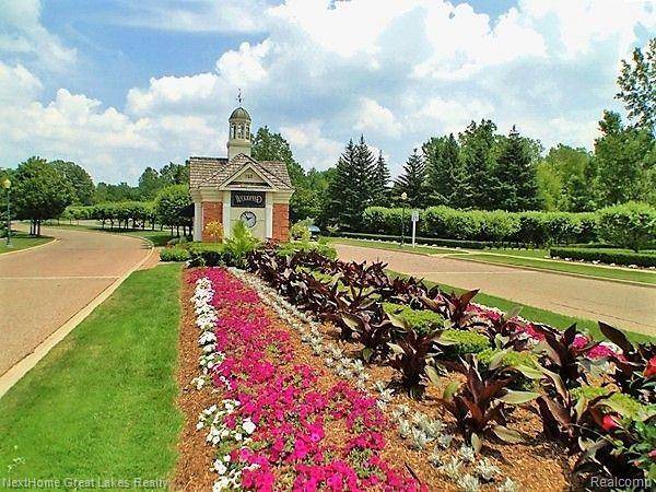 Grand Blanc, MI 48439,76 WESTWOOD Drive