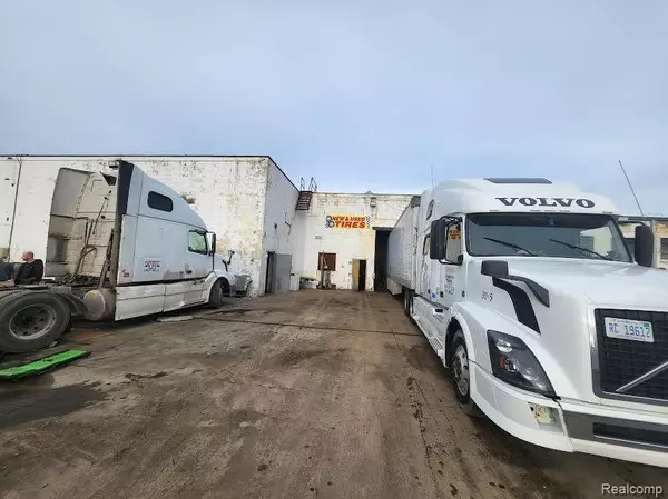 15800 TIREMAN Street, Detroit, MI 48228