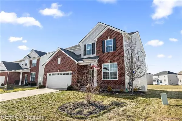 6684 Buck Crossing, Ypsilanti Twp, MI 48197