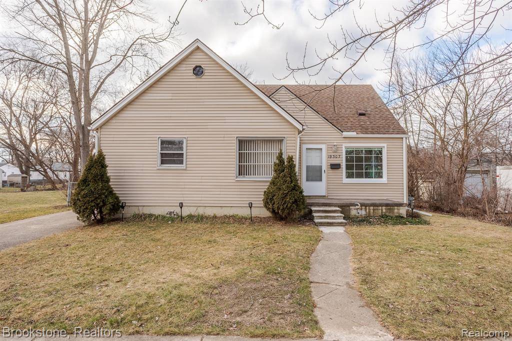 19307 FIVE POINTS Street, Redford Twp, MI 48240