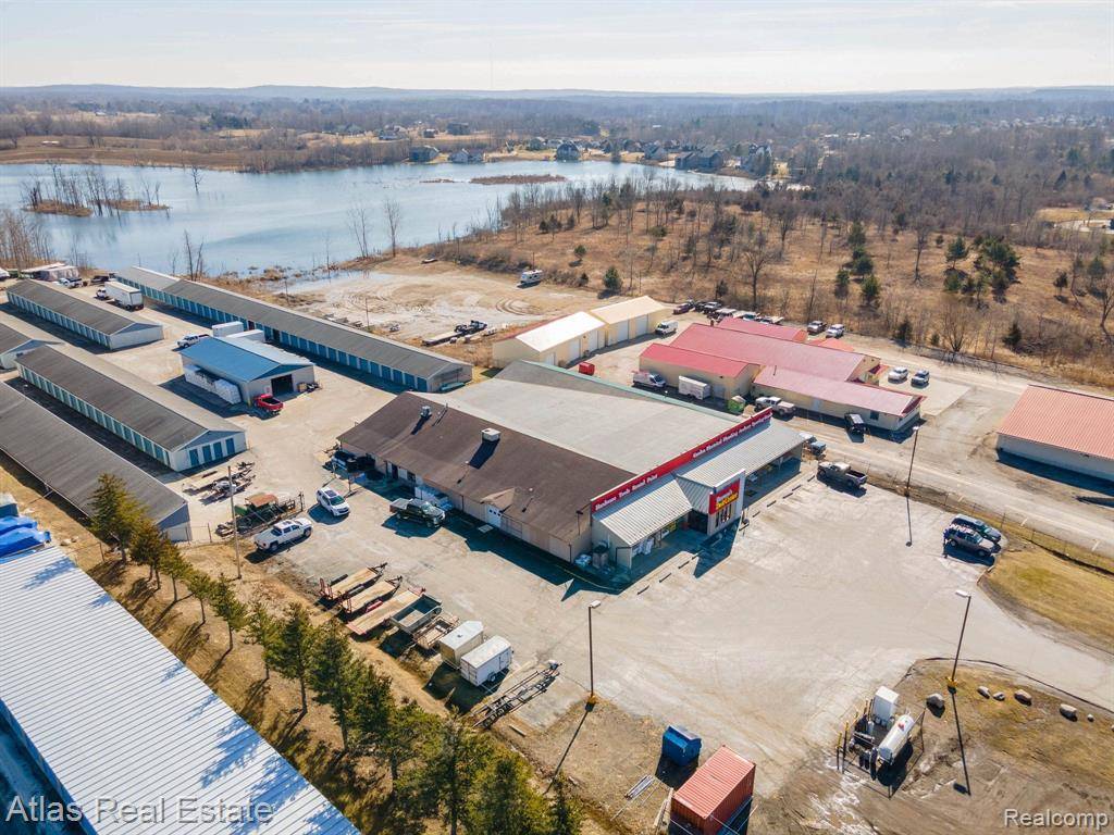 Goodrich Vlg, MI 48438,7281 STATE Road