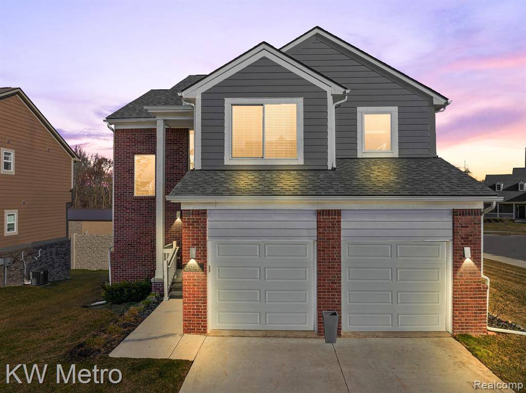 3947 MAPLE Lane, Auburn Hills, MI 48326