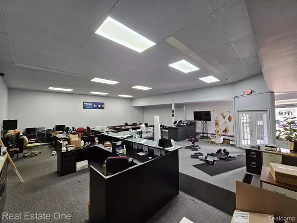 Lincoln Park, MI 48146,1586 FORT Street