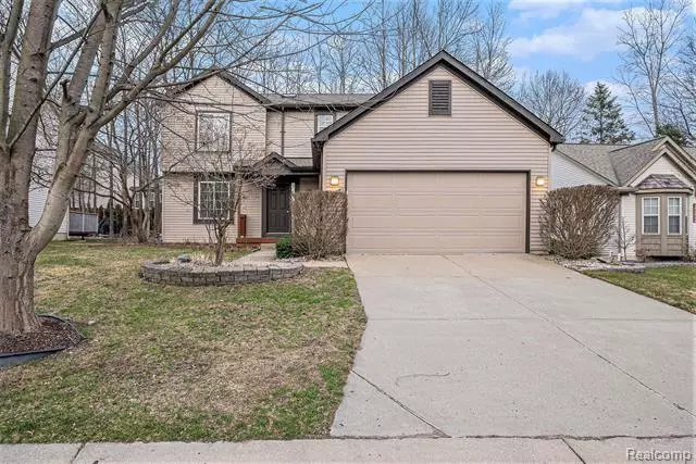 5764 SHANNON Lane, Clarkston, MI 48348