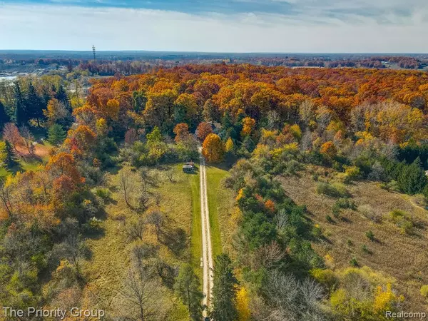 11620 DIXIE Highway, Holly Twp, MI 48442