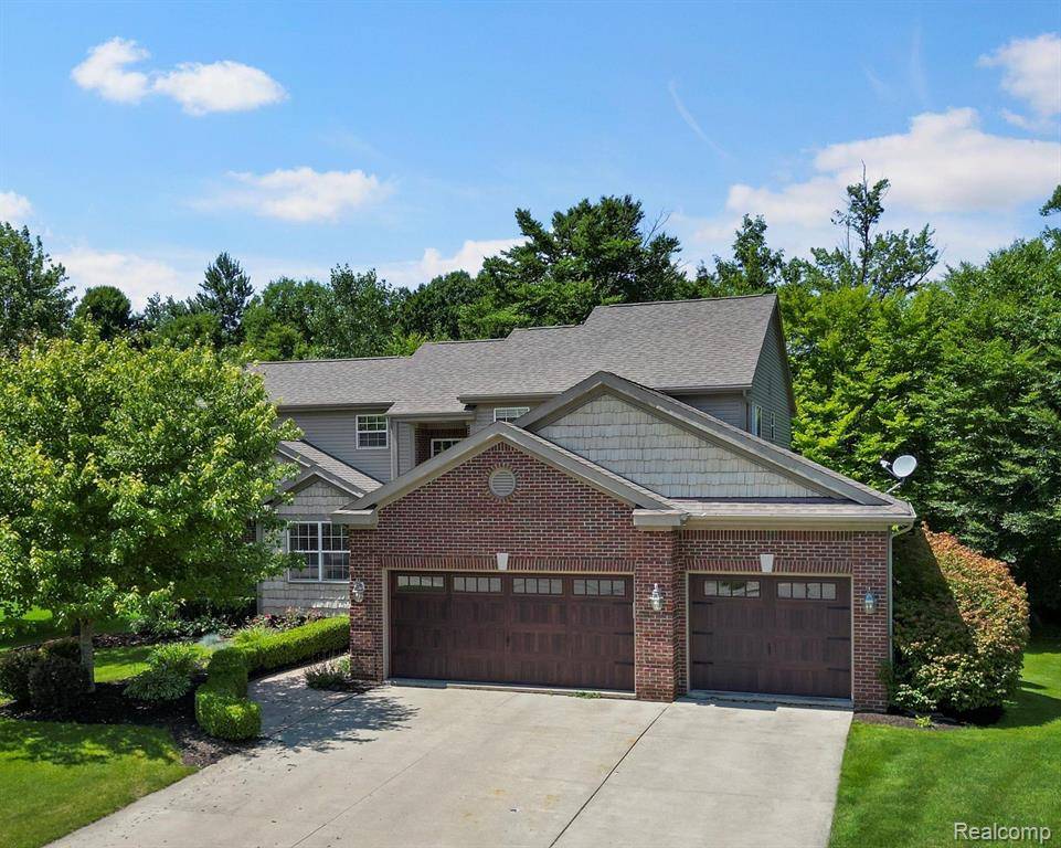 11345 MATTHEW Lane, Hartland Twp, MI 48353