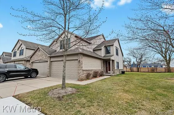 45097 HORSESHOE Circle,  Canton,  MI 48187