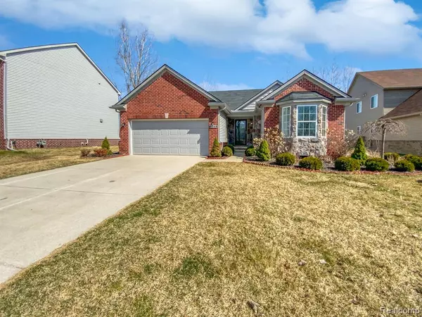 Romulus, MI 48174,6049 BAY HILL