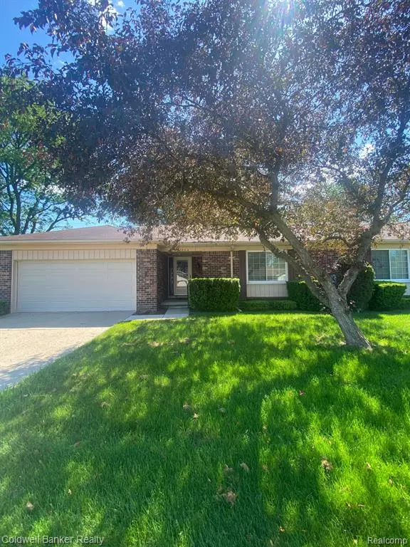 22804 SHOREVIEW, St. Clair Shores, MI 48082