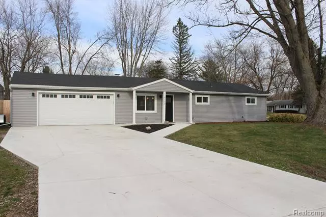 4760 Independence Drive, Clarkston, MI 48346