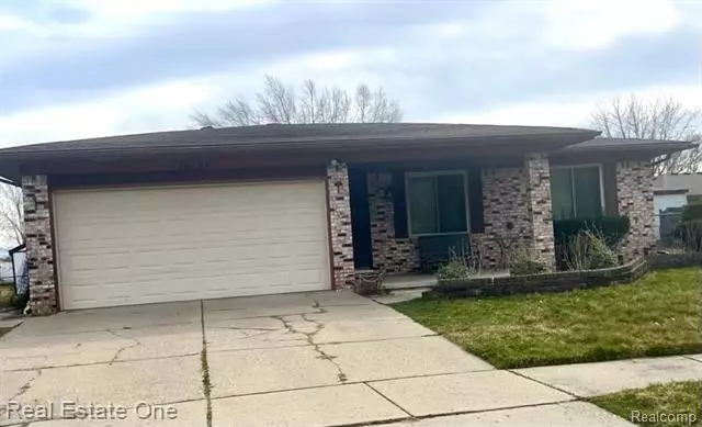 15734 JENNIFER, Fraser, MI 48026