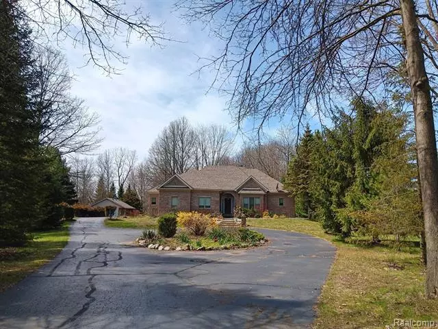 21444 BEECH DALY Road, Flat Rock, MI 48134