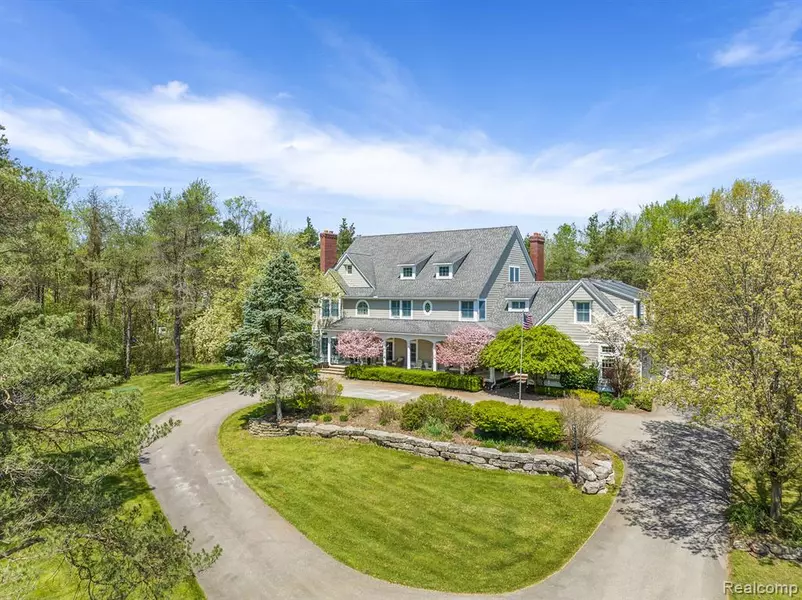 920 Pine Needle Trail, Oakland Twp, MI 48306