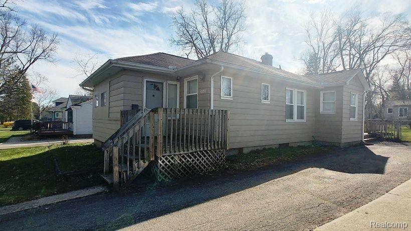 30783 BRENTWOOD Street, Southfield, MI 48076