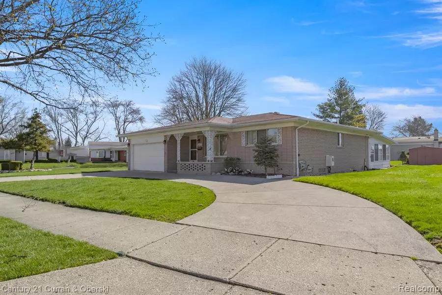 32156 LANCASTER Drive, Warren, MI 48088