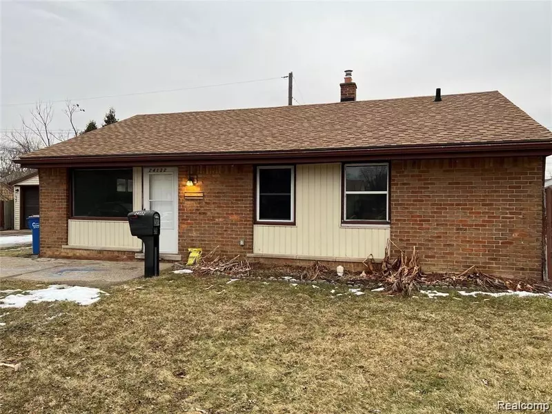 24132 ROSEMARIE Avenue, Warren, MI 48089