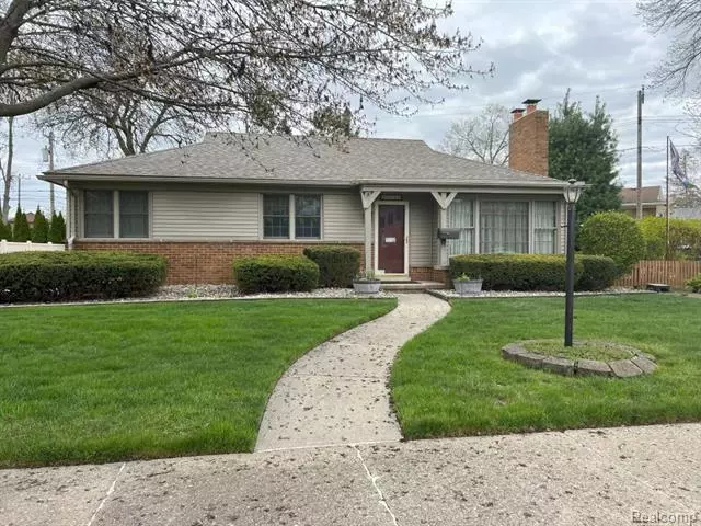 22740 HOLLANDER Street, Dearborn, MI 48128