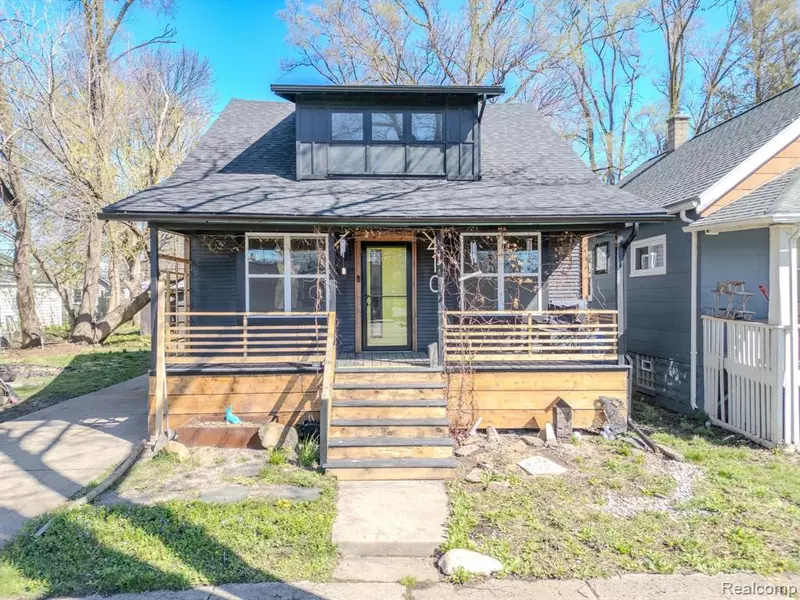 410 W MUIR Avenue, Hazel Park, MI 48030