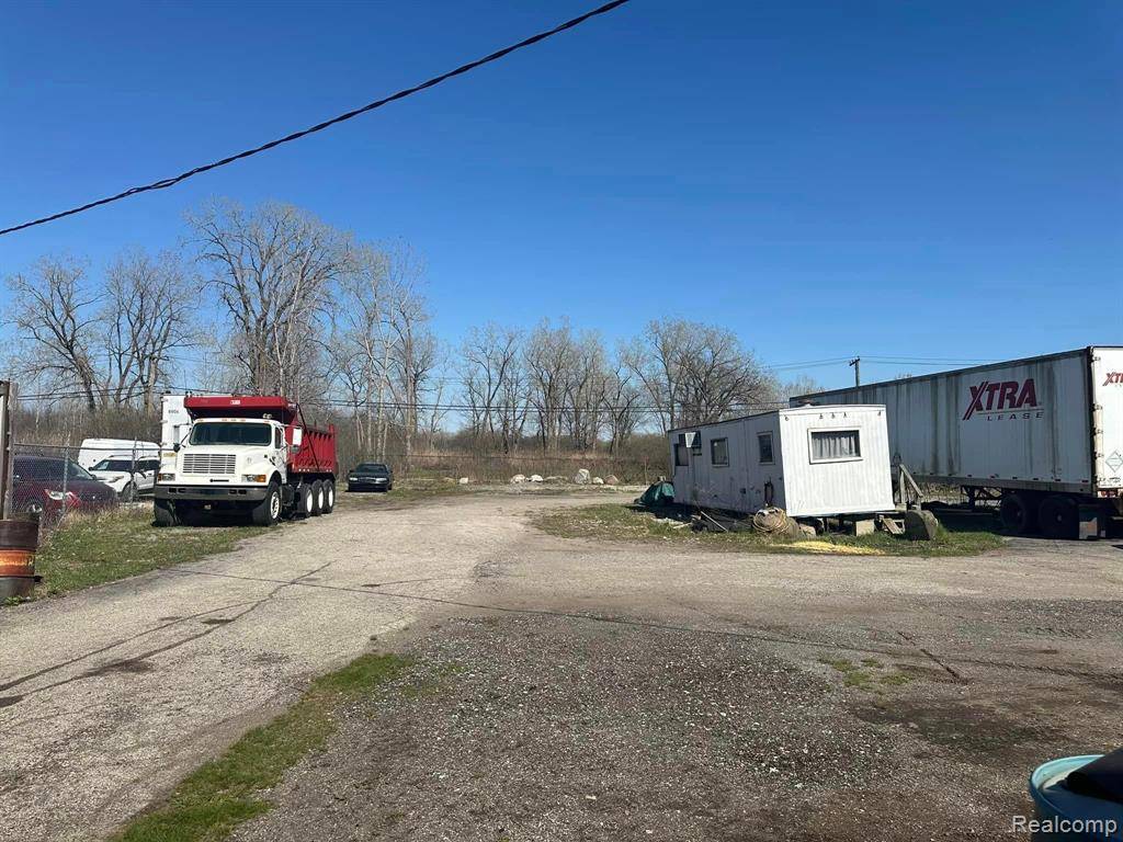 Brownstown Twp, MI 48174,19357 TELEGRAPH Road
