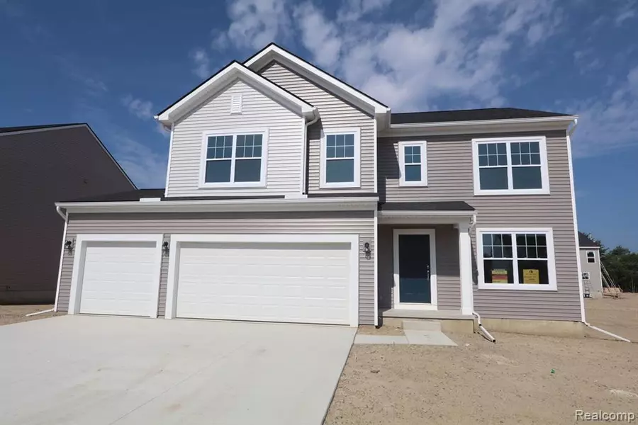 54503 Heron Circle, Chesterfield, MI 48047