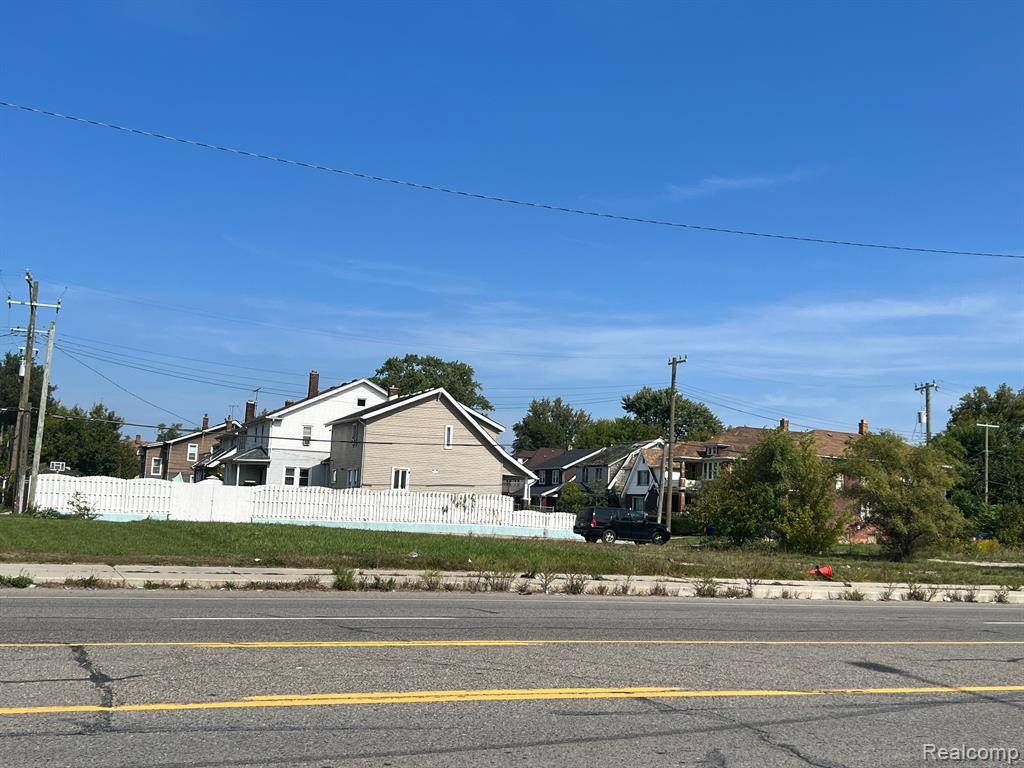 7316 W WARREN Avenue, Detroit, MI 48210