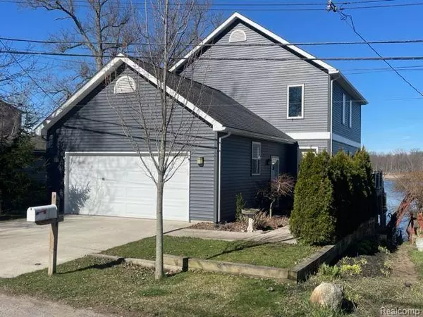 2214 AUSTIN Drive, Novi, MI 48377