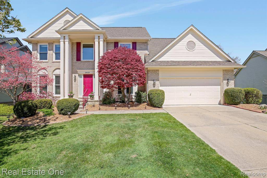 28529 Golf Pointe Boulevard, Farmington Hills, MI 48331