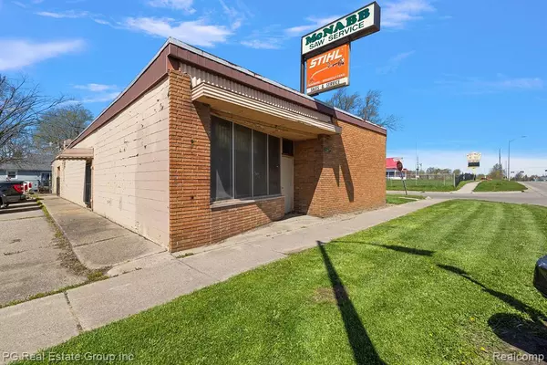 1345 BALDWIN Avenue, Pontiac, MI 48340