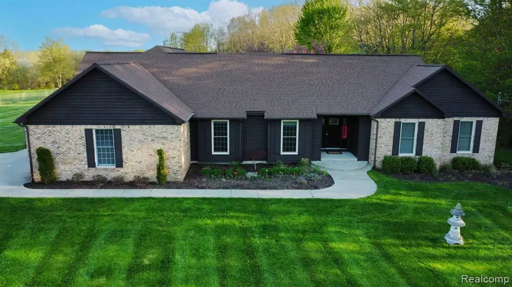1525 W REID Road, Mundy Twp, MI 48507