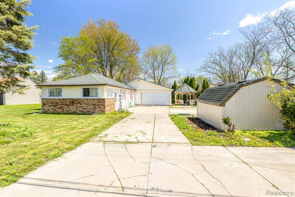 2532 MICHIGAN Road, Port Huron Twp, MI 48060