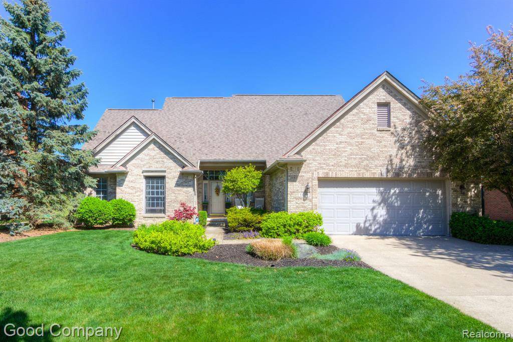 51250 W HILLS Drive, Plymouth, MI 48170