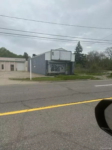 2041 N DORT, Flint, MI 48506