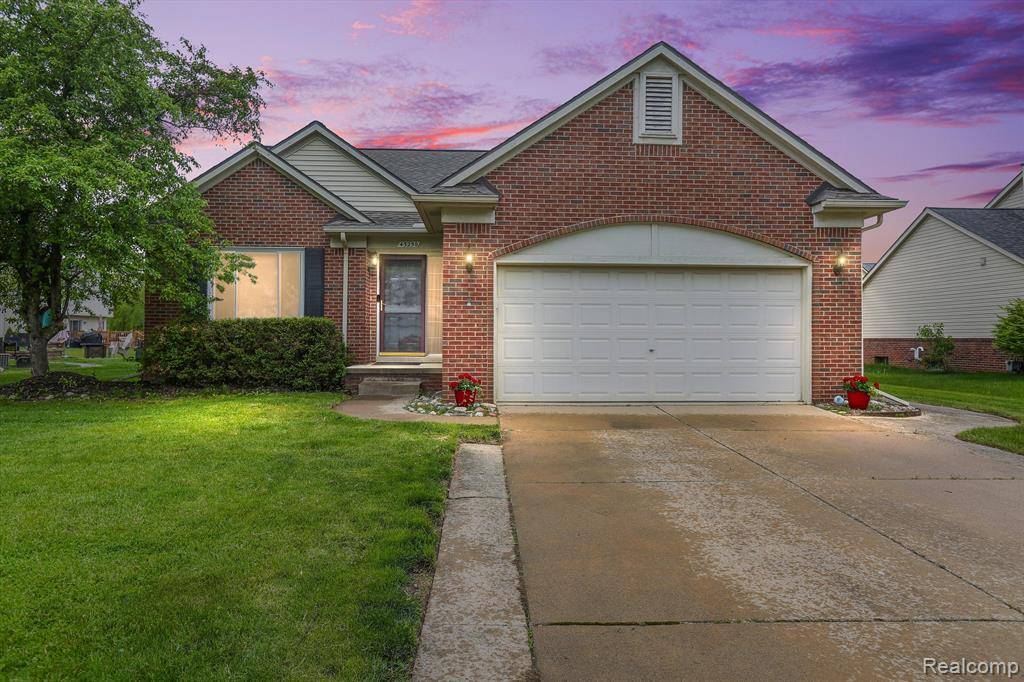 43250 DANIEL Drive, Van Buren Twp, MI 48111