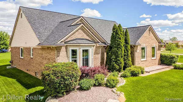 106 W CANFORD Park,  Canton Twp,  MI 48187