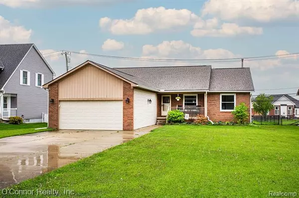 47706 SUGARBUSH Road, Chesterfield, MI 48047