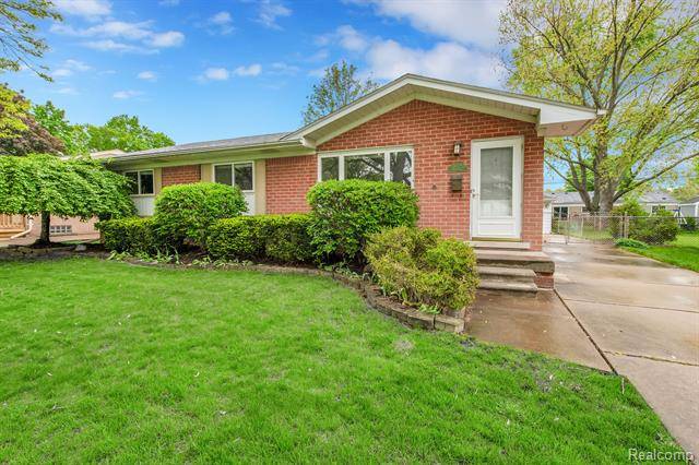 31628 SAINT MARTINS Street, Livonia, MI 48152