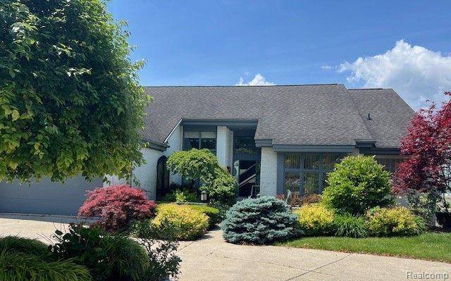 2868 WOODBINE Drive, Waterford Twp, MI 48328