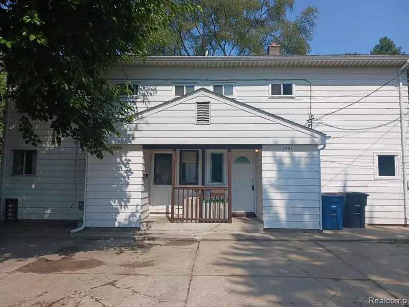 31954-31956 CHARLEVOIX, Westland, MI 48186