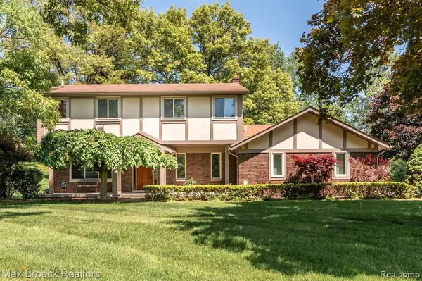 2971 ACORN Road, Bloomfield Twp, MI 48302