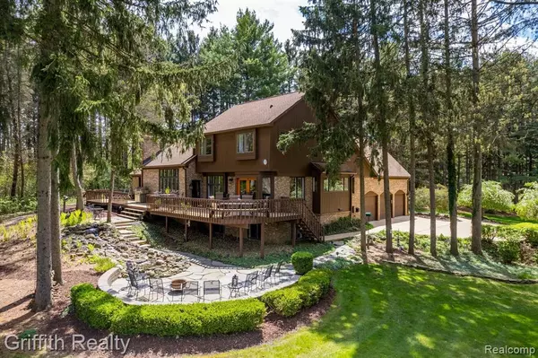 4329 ARGENTA Drive, Genoa Twp, MI 48116