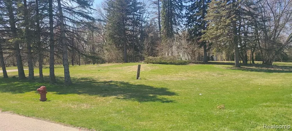 15287 FAIRLANE, Livonia, MI 48154