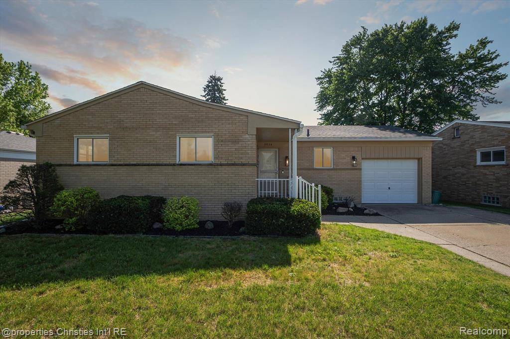 9934 HIX Road, Livonia, MI 48150