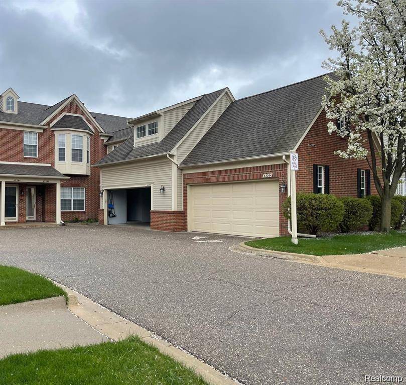 43270 PENDLETON Circle,  Sterling Heights,  MI 48313