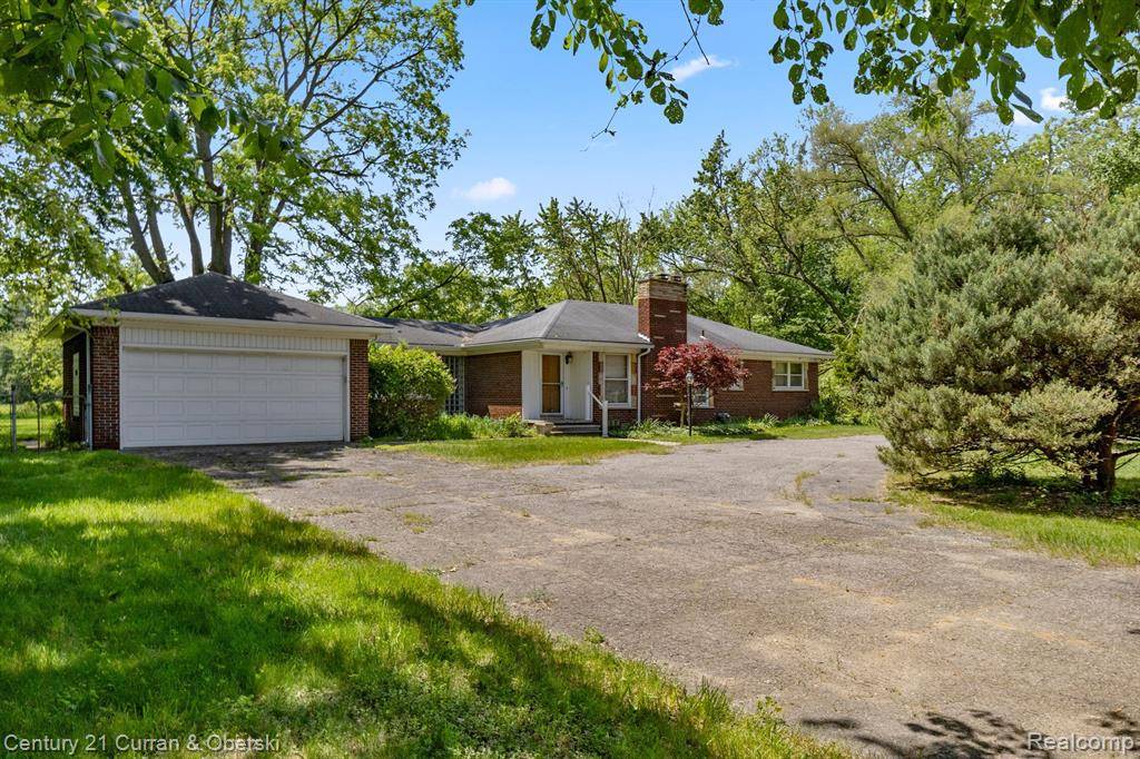31177 6 MILE Road,  Livonia,  MI 48152