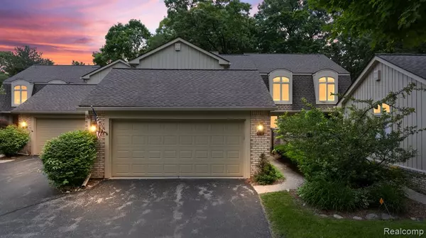 1137 TIMBERVIEW Trail 108, Bloomfield Twp, MI 48304