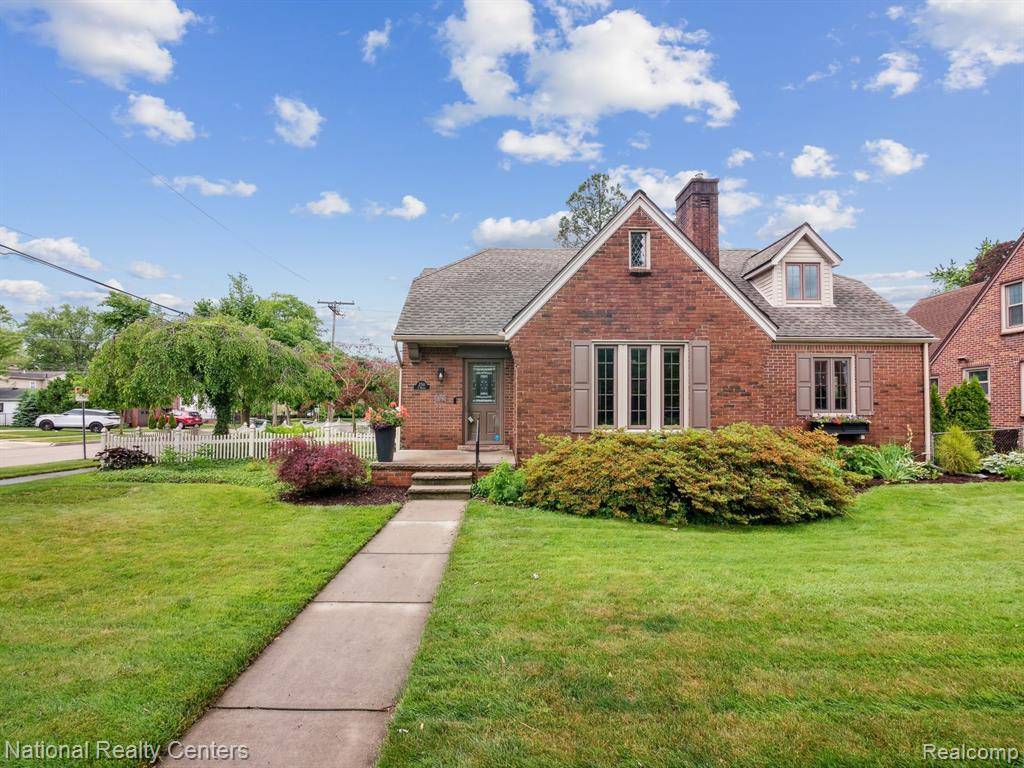 250 S MARTHA Street, Dearborn, MI 48124
