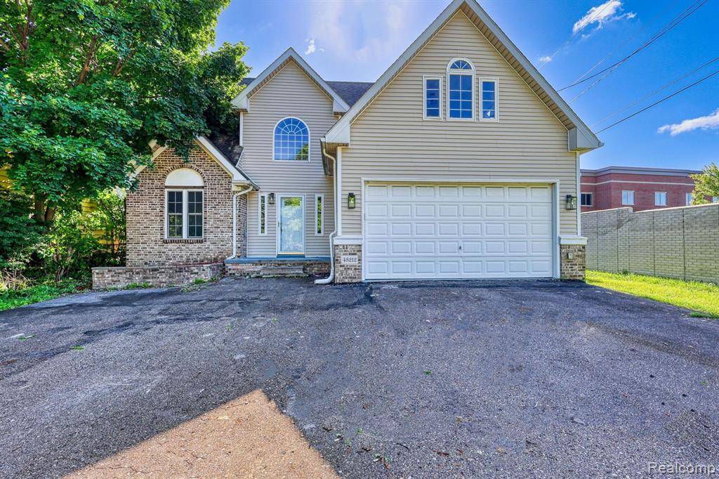 45212 DENEWETH Road, Macomb Twp, MI 48042