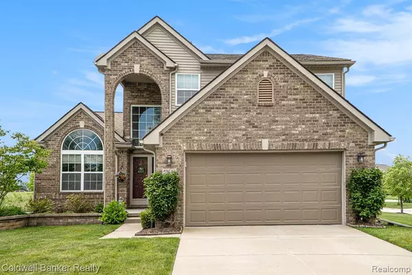 53643 VALLEYWOOD Drive, South Lyon, MI 48178