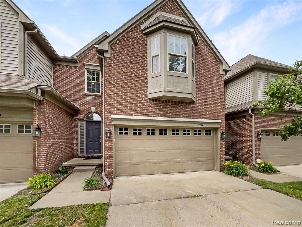41140 MAPLEWOOD Drive,  Canton Twp,  MI 48187